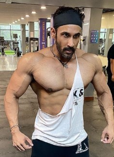 Tarun Gill (Tarun Gill Fitness)